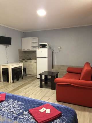 Апартаменты Cool Apartments in the center Харьков Семейный номер-студио-7