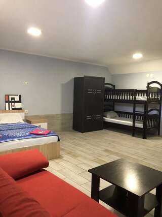 Апартаменты Cool Apartments in the center Харьков Семейный номер-студио-9